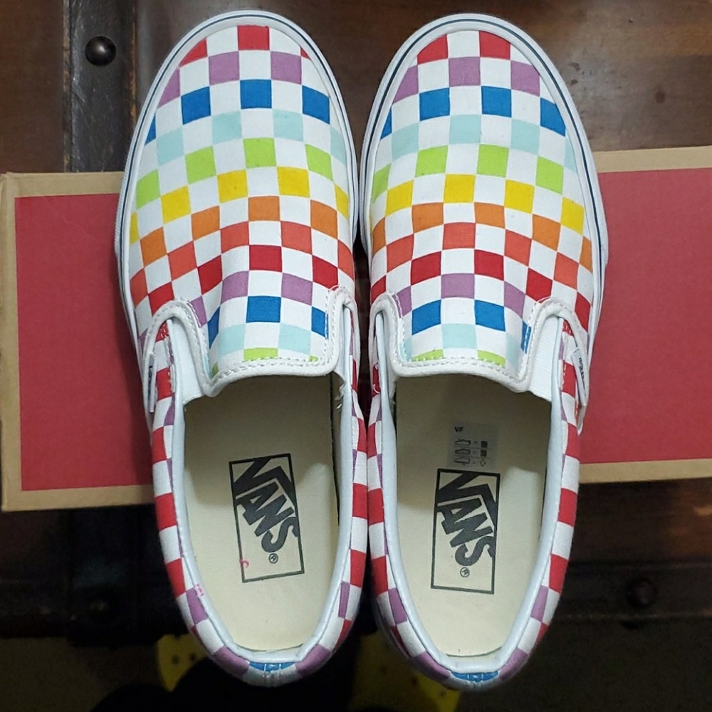VANS Checkerboard Slip on Rainbow/True White